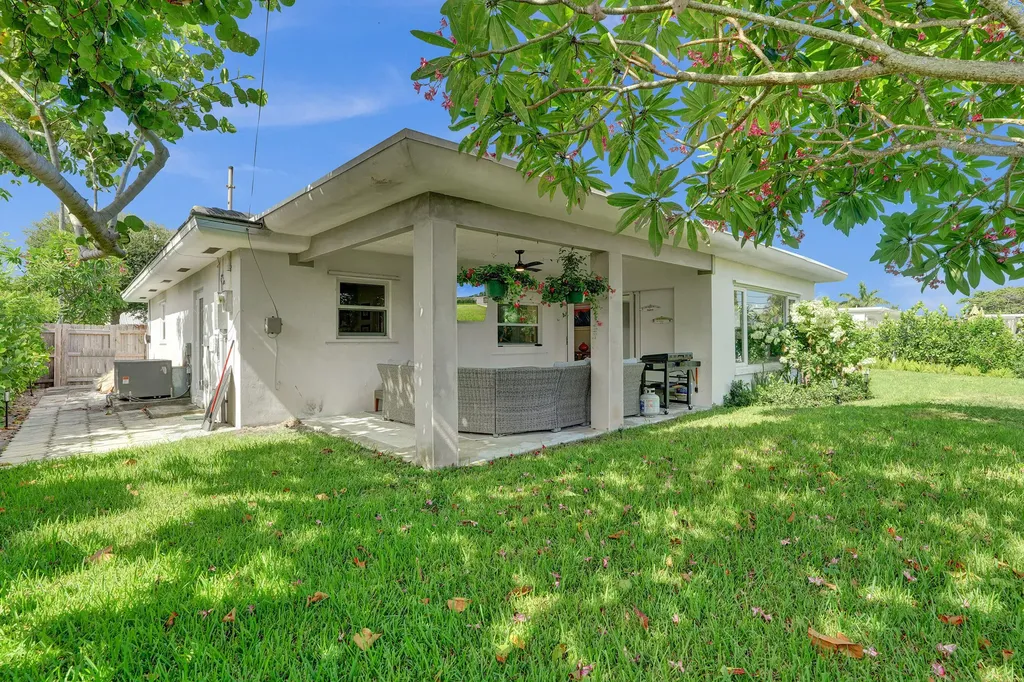 246 NE 30th Street Boca Raton FL 33431