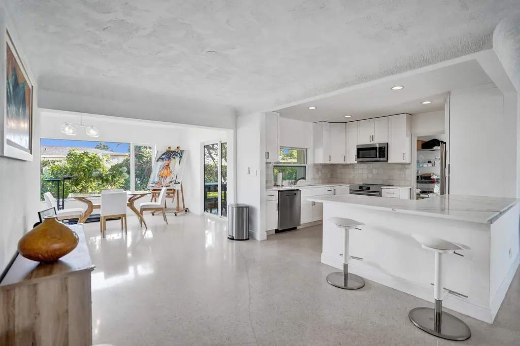 246 NE 30th Street Boca Raton FL 33431