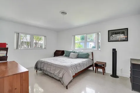 246 NE 30th Street Boca Raton FL 33431