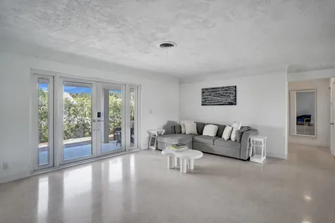 246 NE 30th Street Boca Raton FL 33431