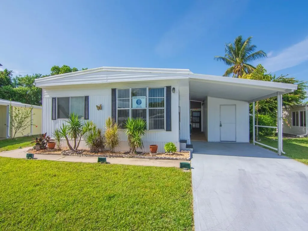 521 NE Sapphire Way Jensen Beach FL 34957
