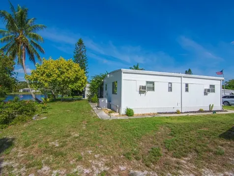 521 NE Sapphire Way Jensen Beach FL 34957