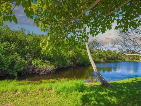 521 NE Sapphire Way Jensen Beach FL 34957