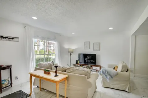 11862 E Brier Patch Court Wellington FL 33414