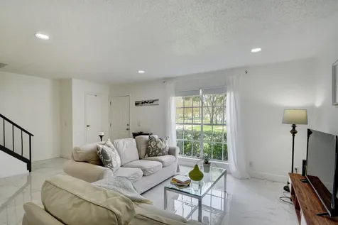 11862 E Brier Patch Court Wellington FL 33414