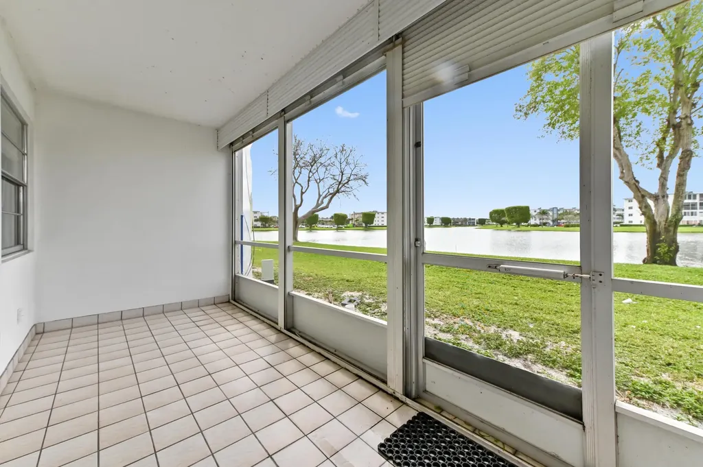 1034 Rexford B Boca Raton FL 33434