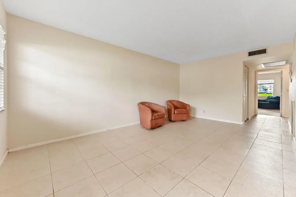 1034 Rexford B Boca Raton FL 33434