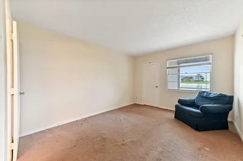 1034 Rexford B Boca Raton FL 33434
