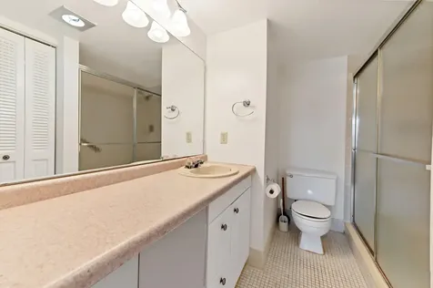 1034 Rexford B Boca Raton FL 33434