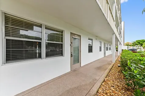 1034 Rexford B Boca Raton FL 33434