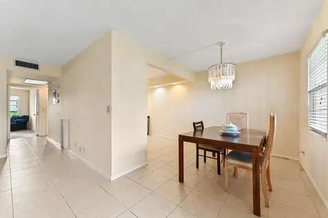 1034 Rexford B Boca Raton FL 33434