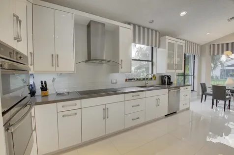 2106 NW 60th Circle Boca Raton FL 33496