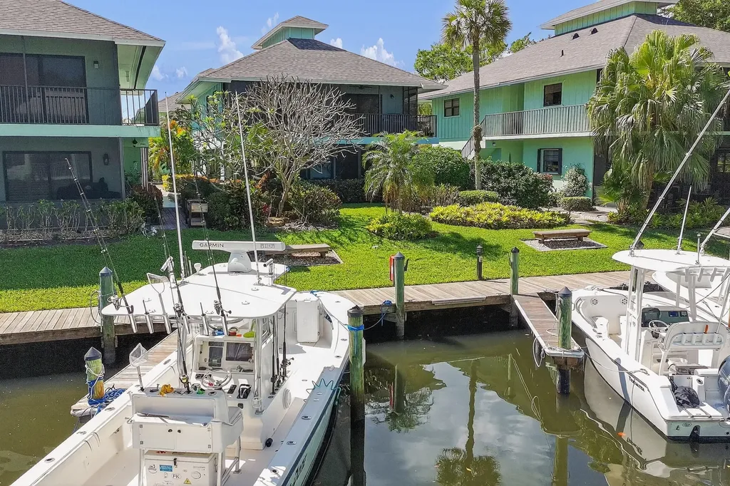4083 SE Centerboard Lane Stuart FL 34997