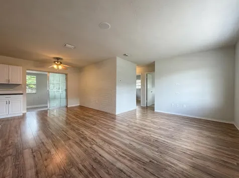 5921 SW 41st Street West Park FL 33023