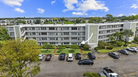 126 Southampton B West Palm Beach FL 33417