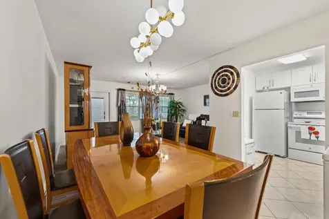 126 Southampton B West Palm Beach FL 33417
