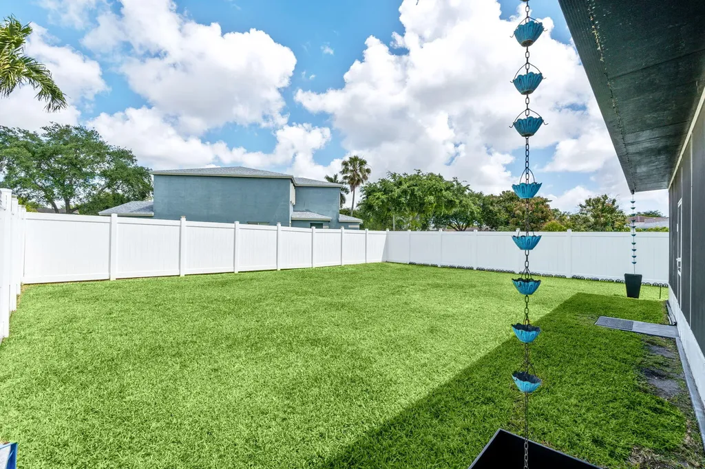 4659 SW 12th Court Deerfield Beach FL 33442