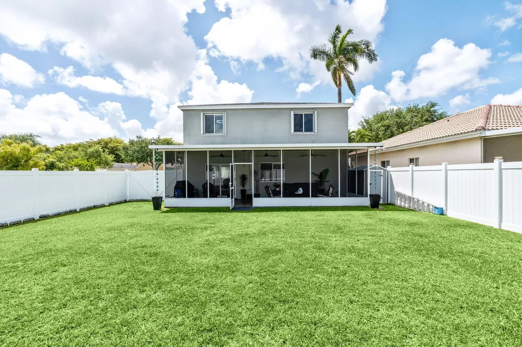 4659 SW 12th Court Deerfield Beach FL 33442