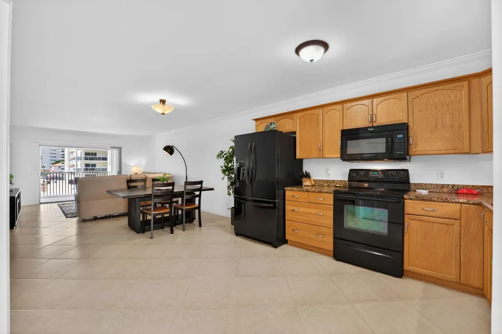 1166 Hillsboro Mile Hillsboro Beach FL 33062