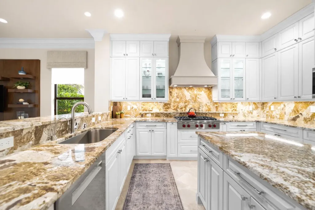 10445 N Barnsley Drive Parkland FL 33076