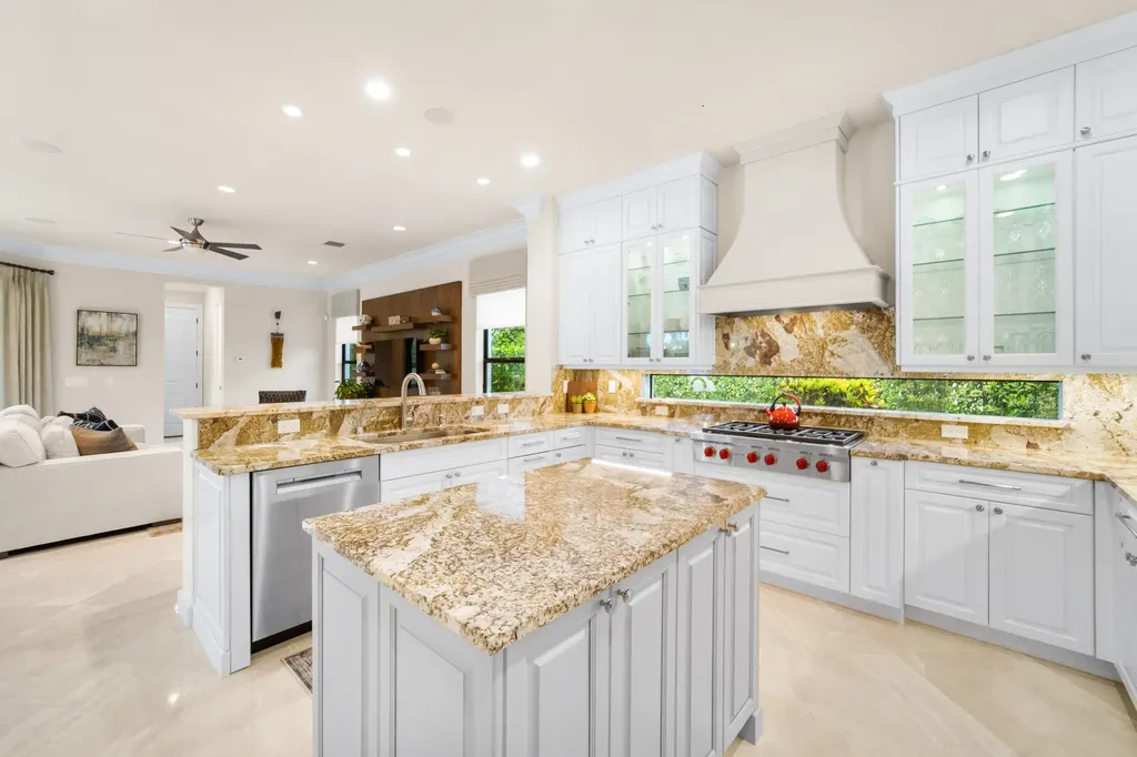 10445 N Barnsley Drive Parkland FL 33076