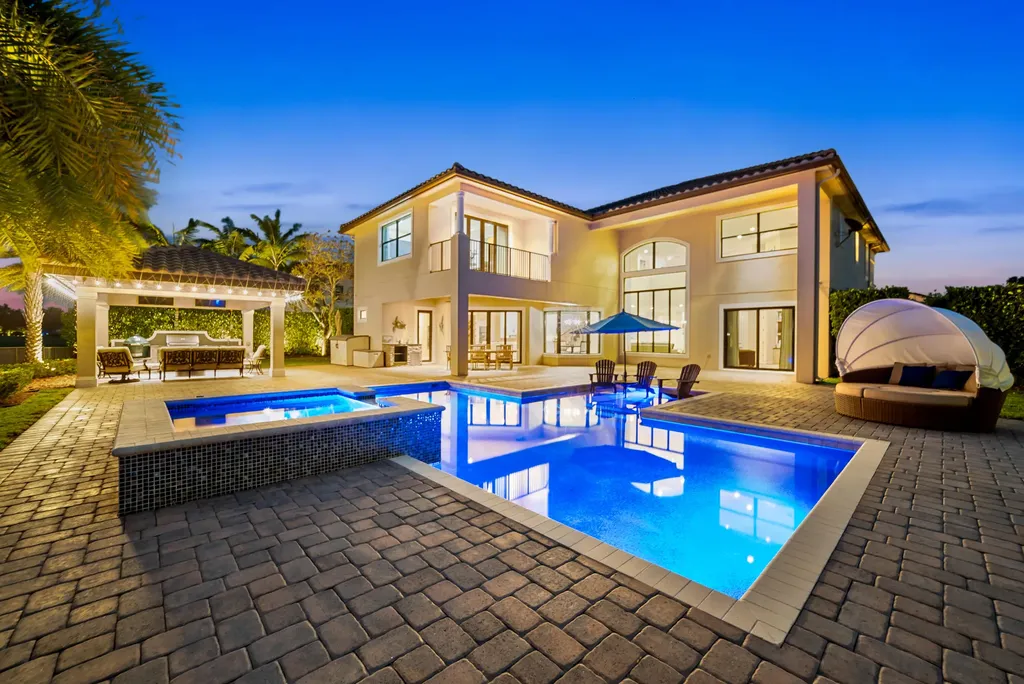 10445 N Barnsley Drive Parkland FL 33076