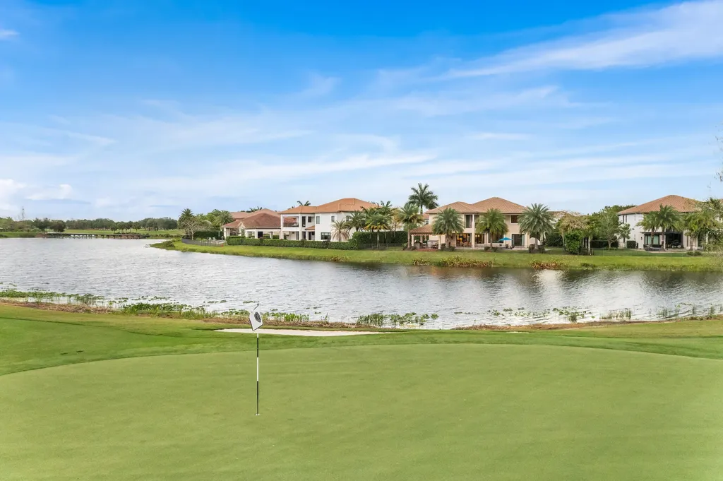 10445 N Barnsley Drive Parkland FL 33076
