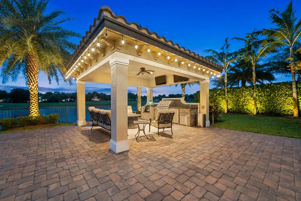 10445 N Barnsley Drive Parkland FL 33076