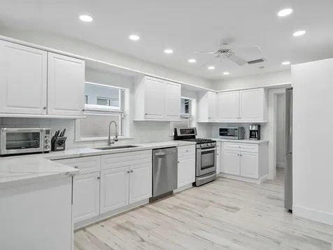 411 Poinciana Drive Fort Lauderdale FL 33301