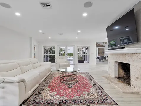 411 Poinciana Drive Fort Lauderdale FL 33301