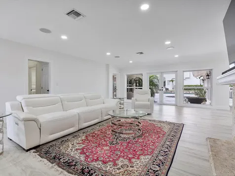 411 Poinciana Drive Fort Lauderdale FL 33301
