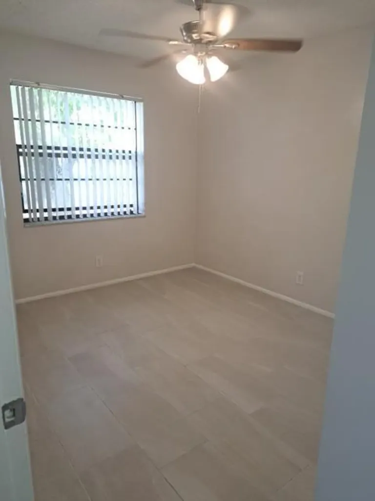 2671 Riverside Drive Coral Springs FL 33065