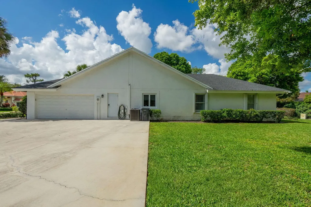 15575 Woodmar Court Wellington FL 33414