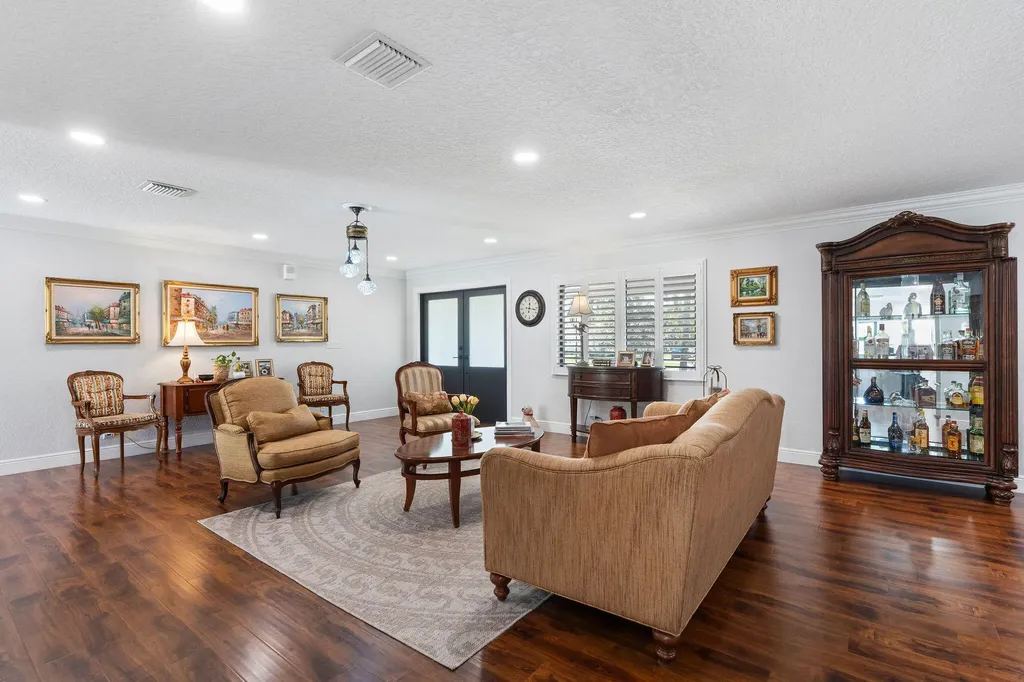 13821 Alexandria Court Davie FL 33325