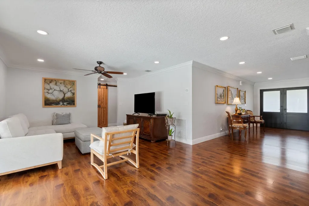 13821 Alexandria Court Davie FL 33325