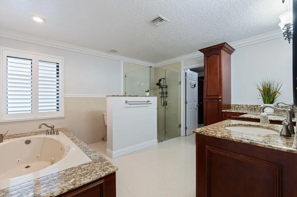13821 Alexandria Court Davie FL 33325