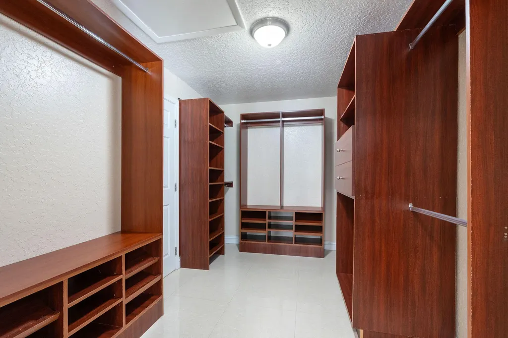 13821 Alexandria Court Davie FL 33325