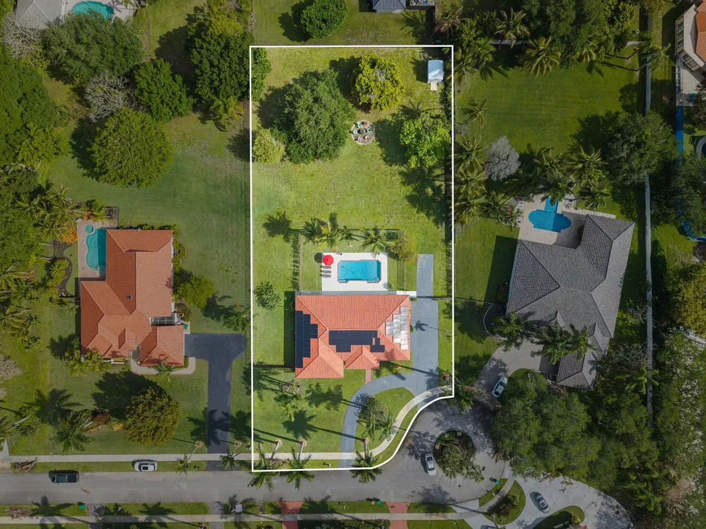 13821 Alexandria Court Davie FL 33325
