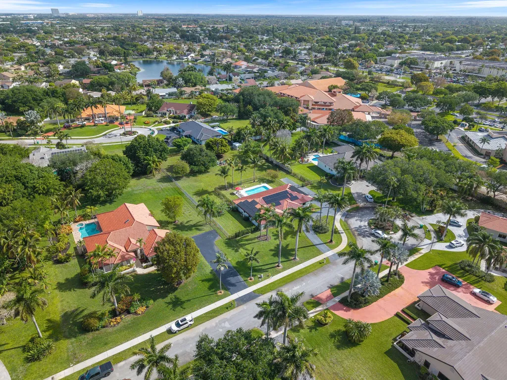 13821 Alexandria Court Davie FL 33325