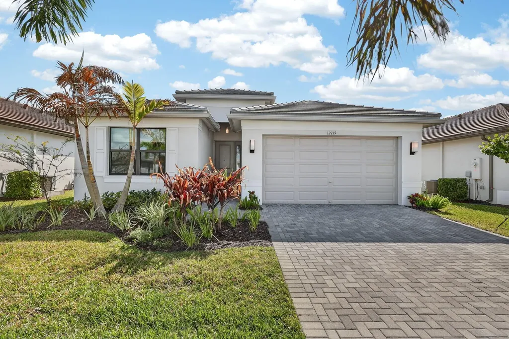 12719 SW Blue Mangrove Parkway Port St Lucie FL 34987