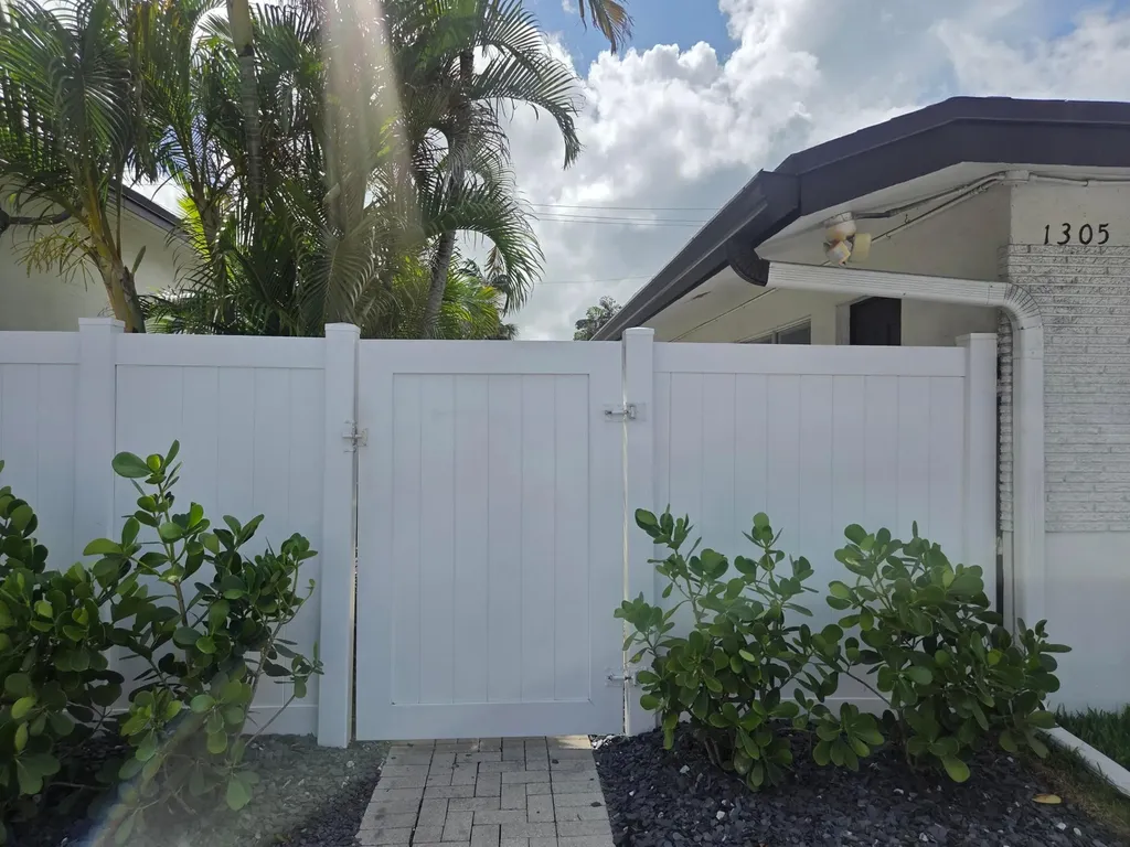 1301 NE 16th Terrace Fort Lauderdale FL 33304