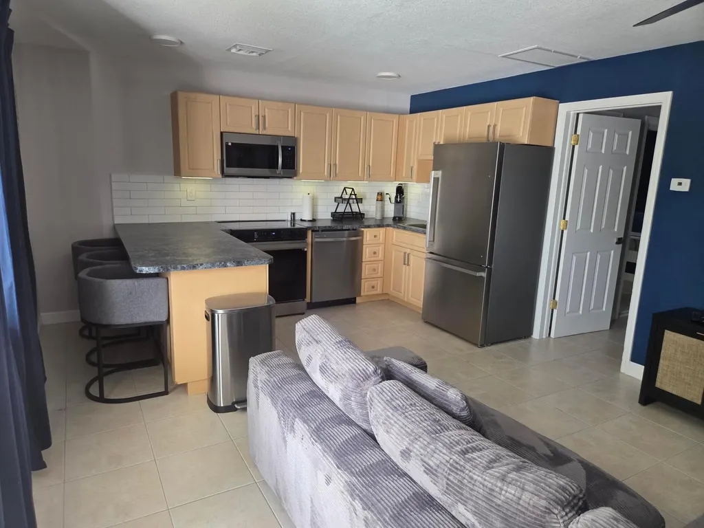 1301 NE 16th Terrace Fort Lauderdale FL 33304