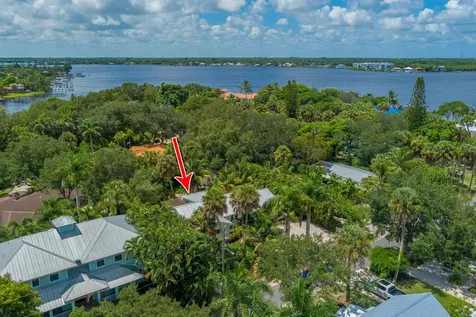 547 SW Riverview Street Stuart FL 34994