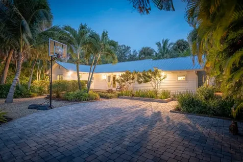 547 SW Riverview Street Stuart FL 34994