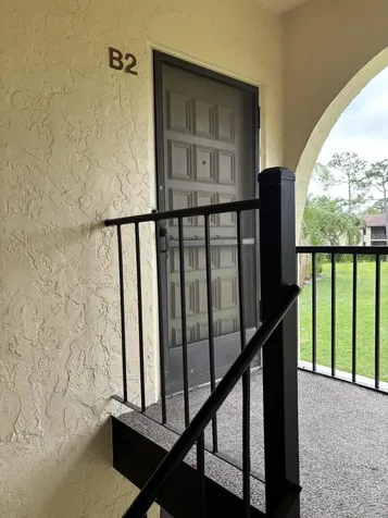 331 Knotty Pine Circle Greenacres FL 33463