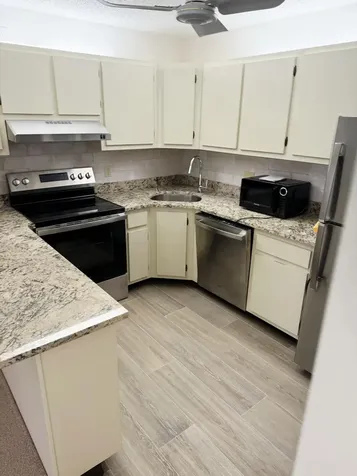 331 Knotty Pine Circle Greenacres FL 33463