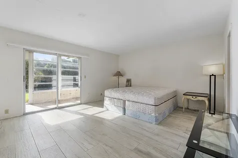 1012 Newport G Deerfield Beach FL 33442