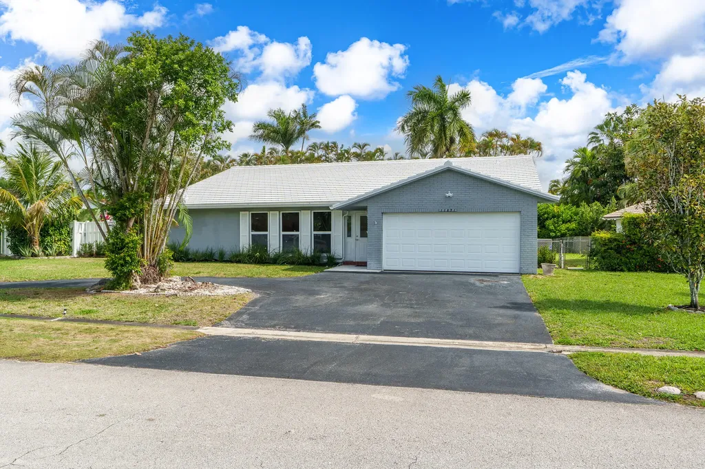 11271 NW 35th Street Coral Springs FL 33065