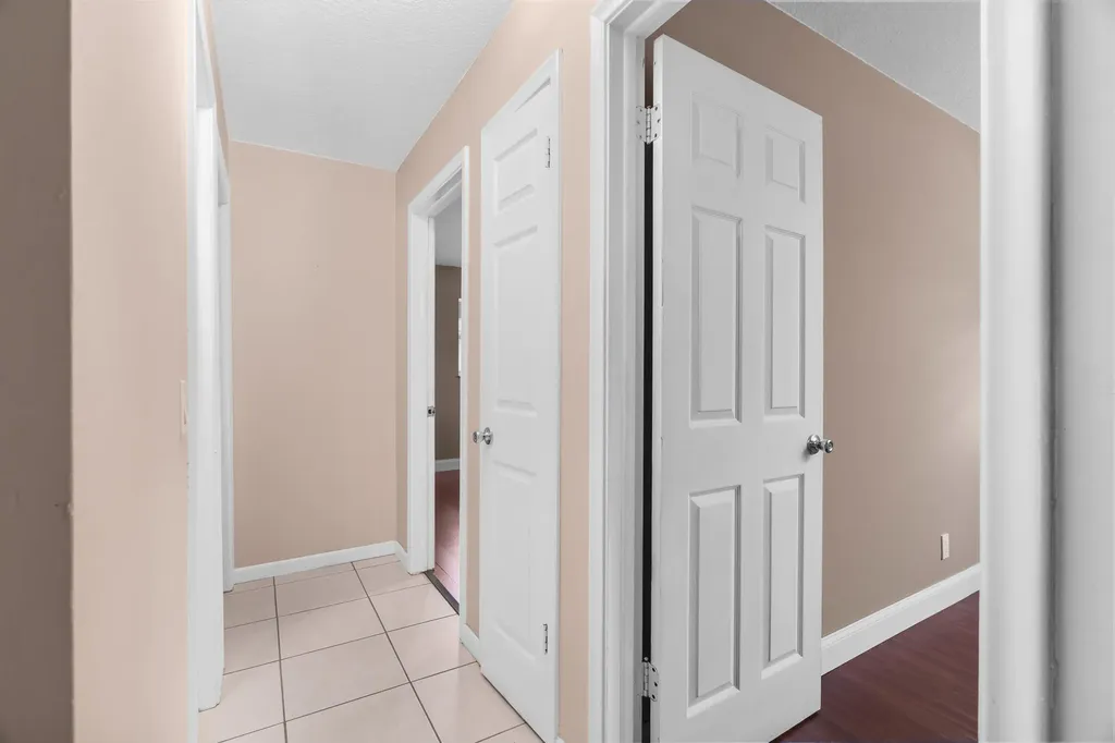 11271 NW 35th Street Coral Springs FL 33065
