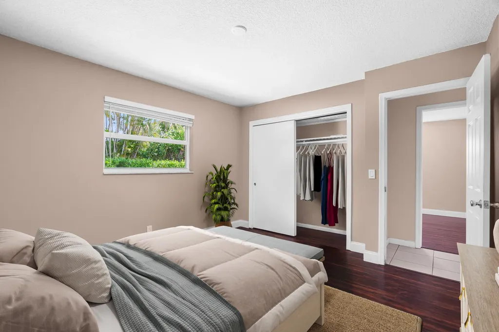11271 NW 35th Street Coral Springs FL 33065
